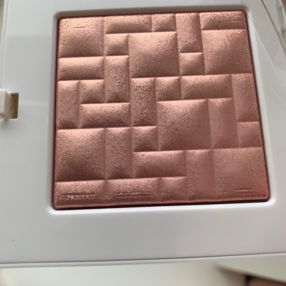 Bobbi Brown Pink Opal Highlighter